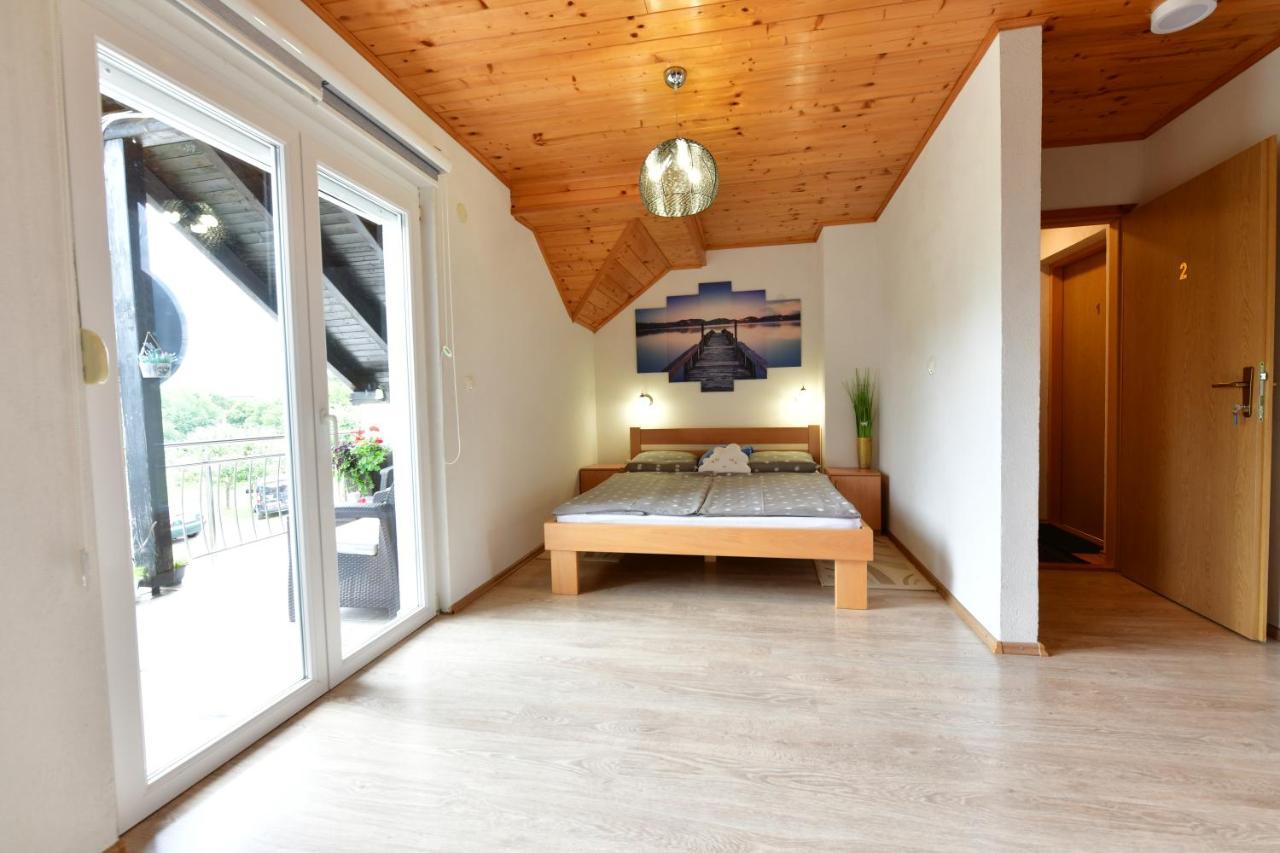 Rooms Toni Seliste Dreznicko Exterior photo